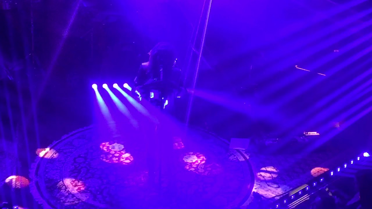 Anna Vissi &bull; Taseis Autoktonias (Part) &bull; Hotel Ermou 4 &bull; Opening &bull; 21 12 2018
