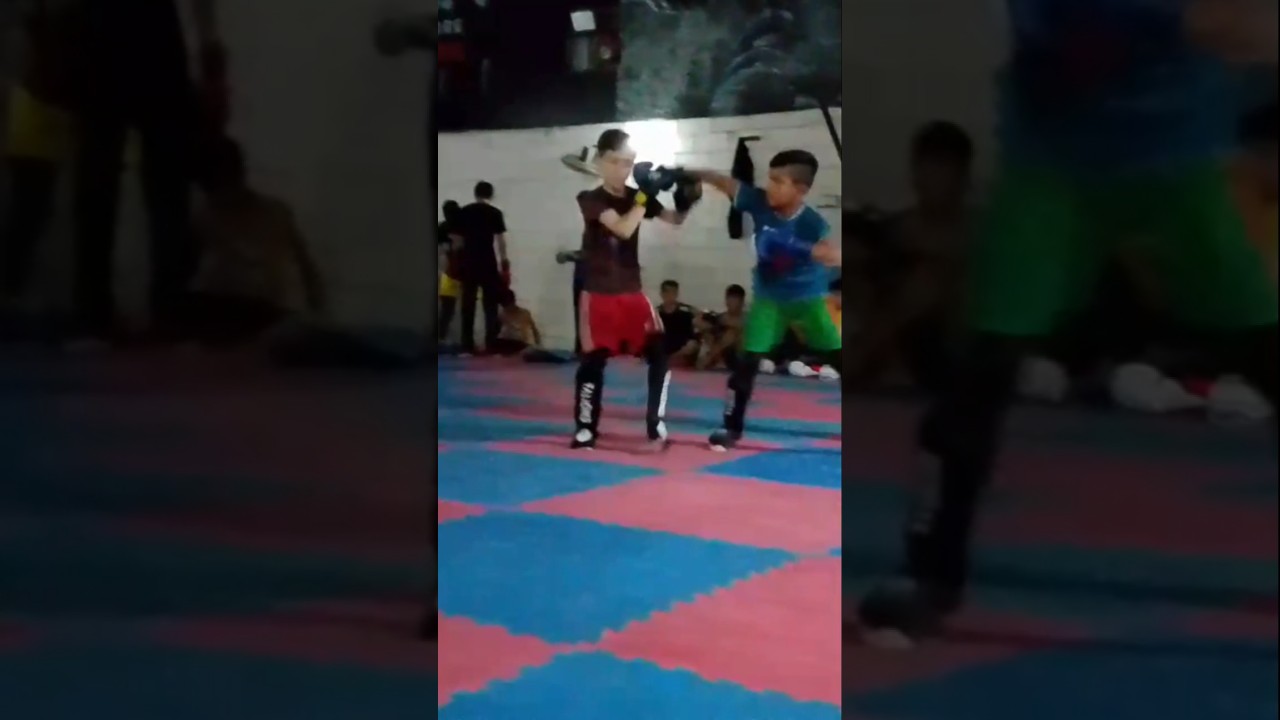 Amazing real fight in history of kickboxing 🥊