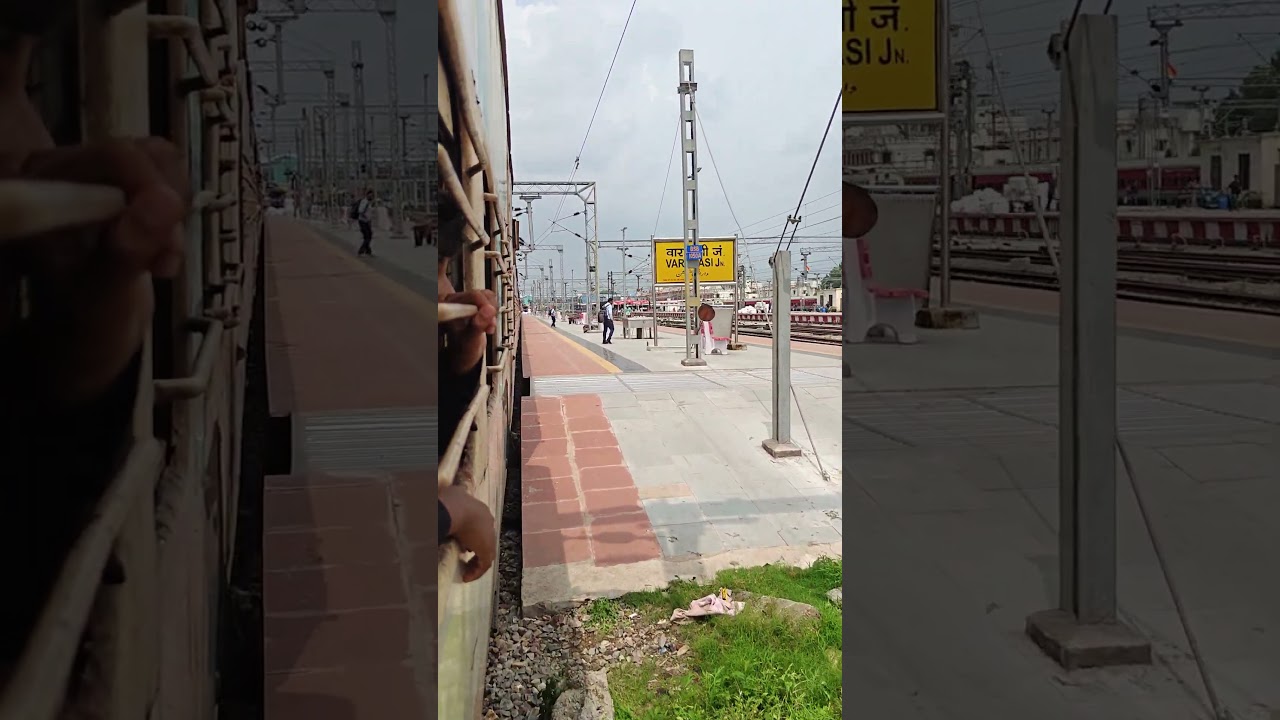 😲 Dekhiye! Varanasi Junction par Train ka Shandar Entry 🚆 | Indian Railways Viral Shorts