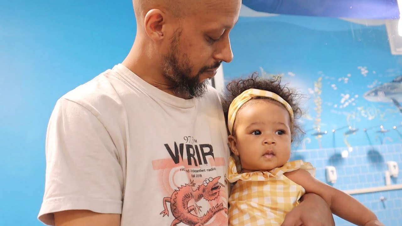 5 month old baby goes to swim class for the 1st time!! | Vlog