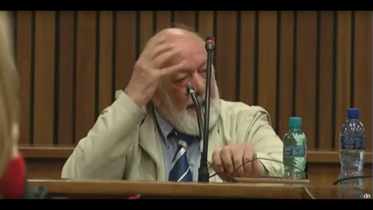 Reeva Steenkamp's father breaks down at Oscar Pistorius trial