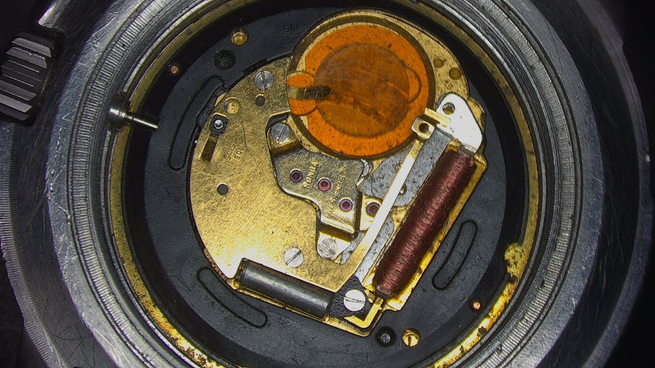 Cleaning/Reviving a Luminox with a Ronda 715 Movement