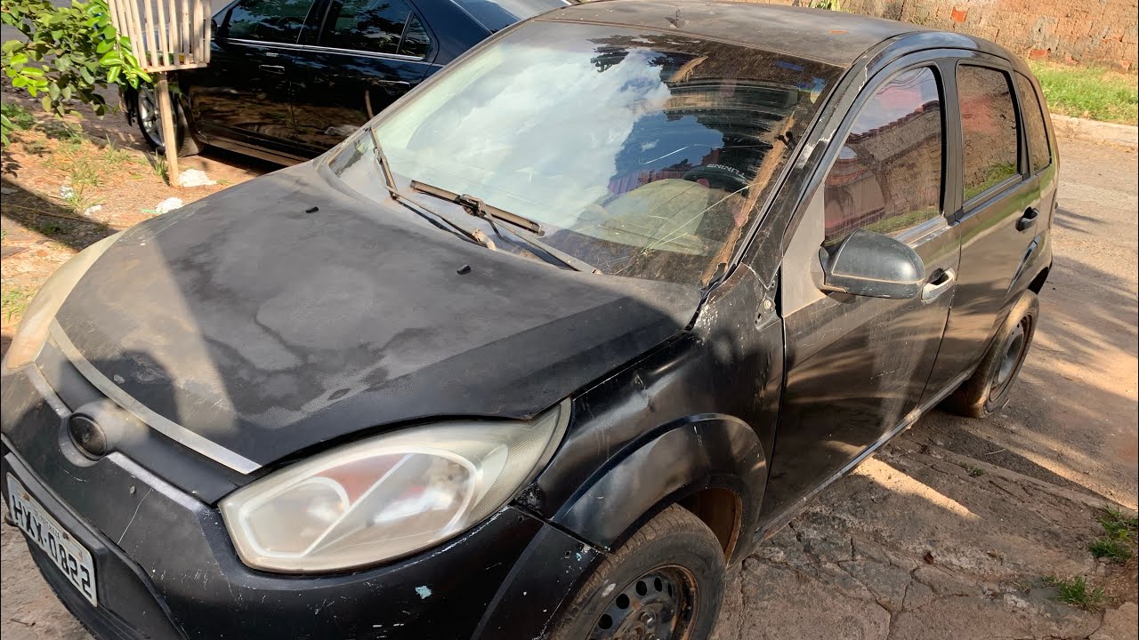 Reforma rápida e de baixíssimo custo em um Fiesta 2008 em casa