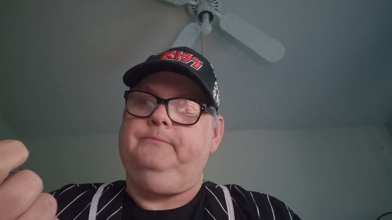 An opening of two more KISS cds