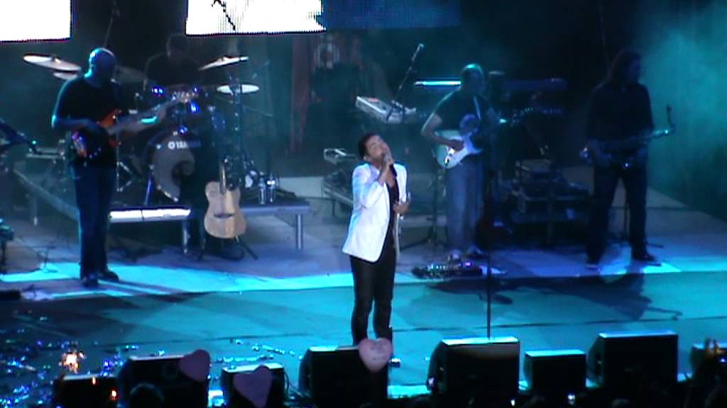 Mixalis Xatzigiannis - To kalutero psema - Live @ Theatro Petras