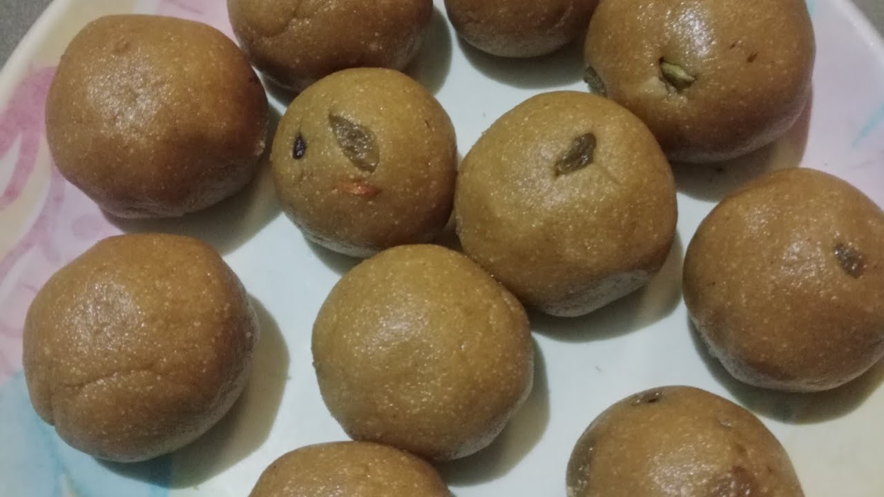 चावल के आटे,और सूजी, मिल्क पाउडर से बनाया बहुत ही टेस्टी सा लड्डू  |Zoya Cooking Vlogs is live!