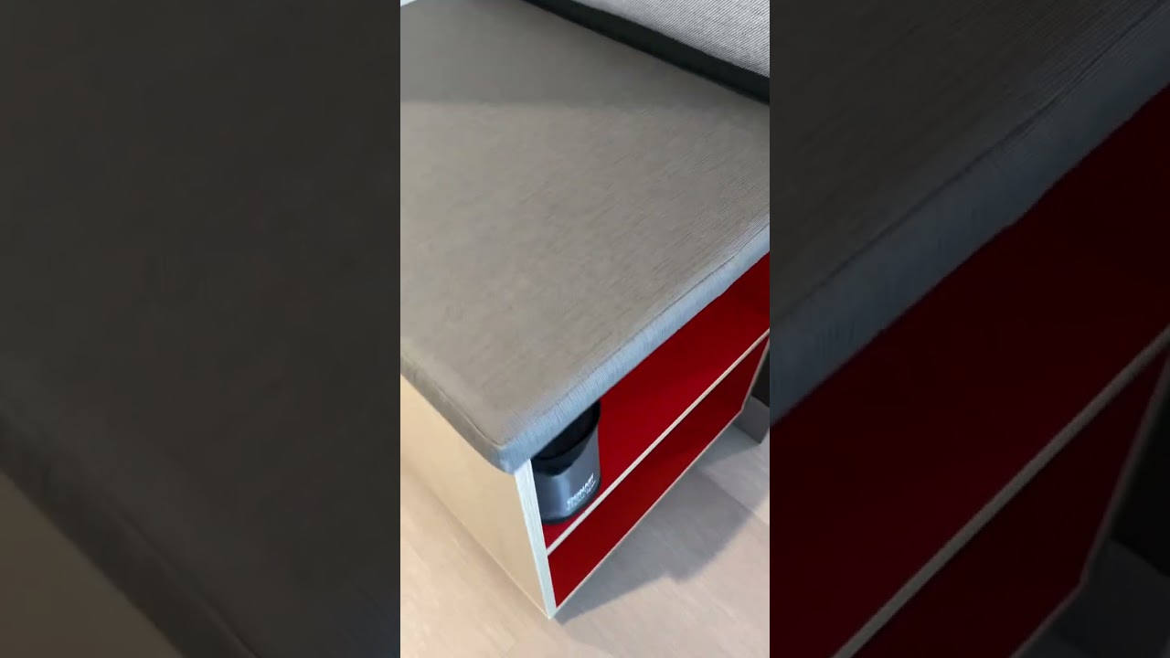 Quick Look: Avid Hotel ( IHG Hotel Group ) King Bed