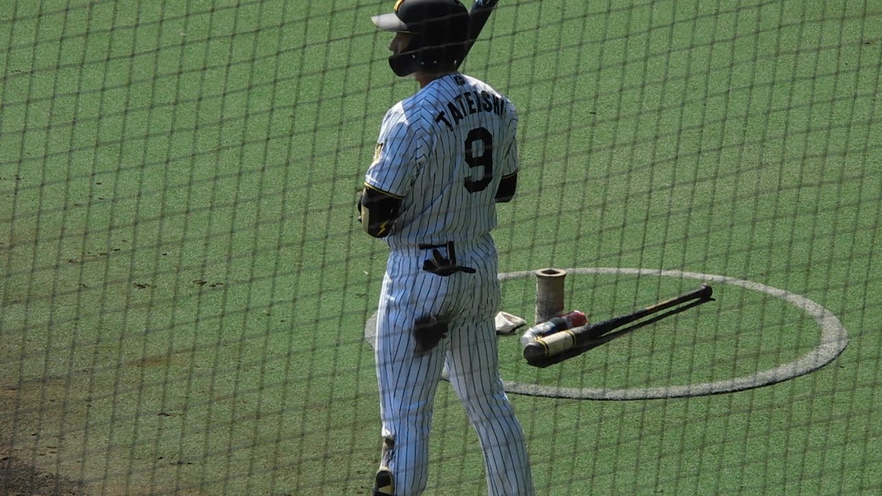 17 марта 2026 года: первое появление Масахиро Татеиси в игре низшей лиги &mdash; его отработка удара.