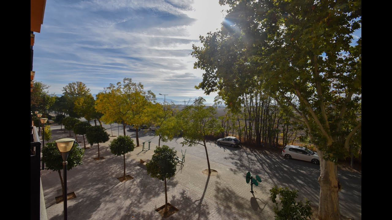 VENDIDO.Piso en Avda. America de Santa Fe con 3 Dormitorios y 2 plazas de garaje