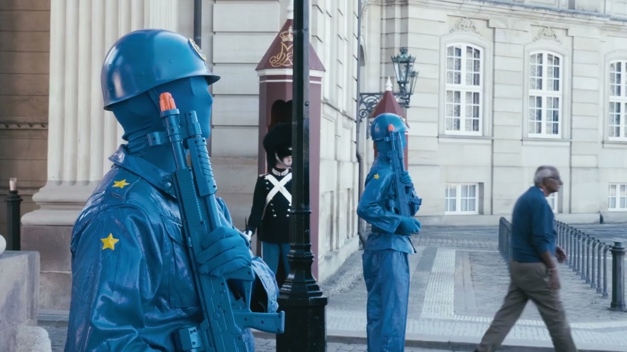 BLÅ SOLDATER PÅ AMALIENSBORG?!