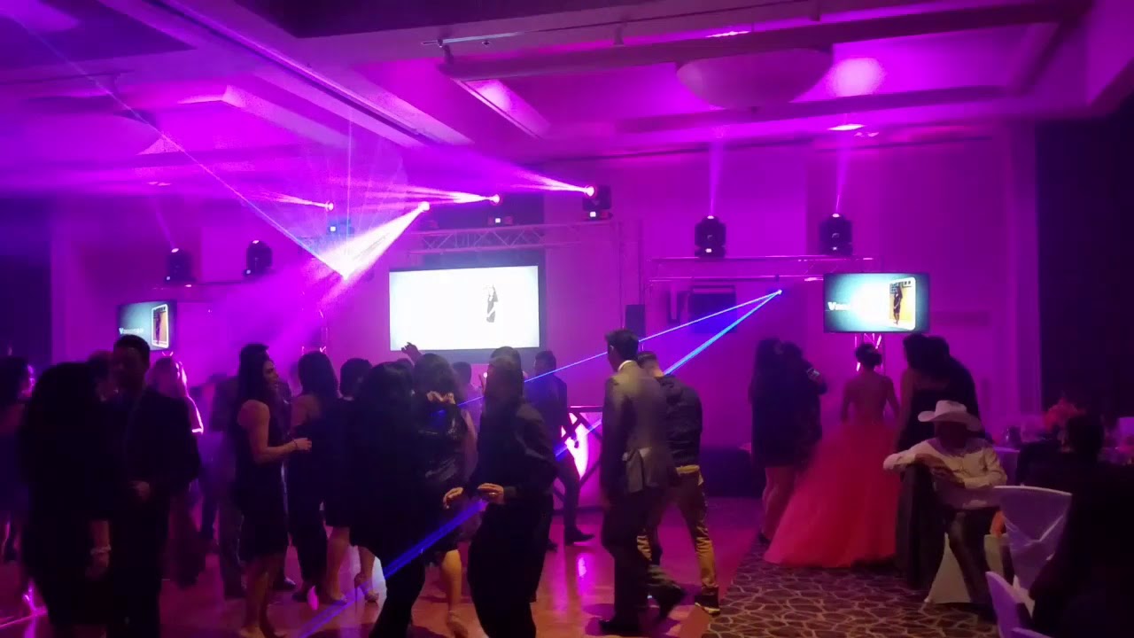 Beam 230 y 200 Luz y sonido karicia en newark ca