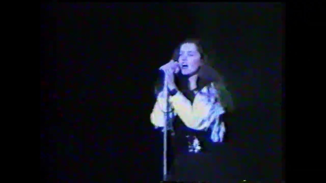 Ольга Восконьян - Поцелуй (Live в Ереване в 1989 году)