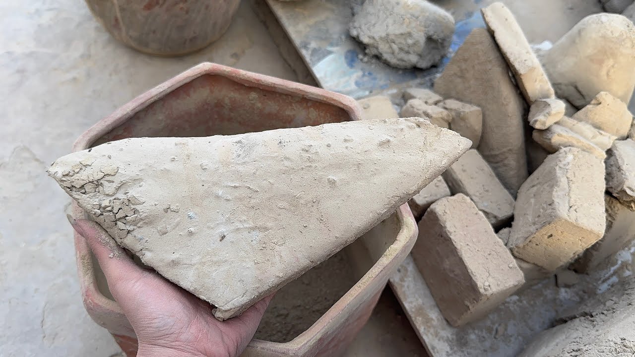 New crumbling video of pure mud dirt texture dry clay pot crumbling 🔥satisfying 🥰