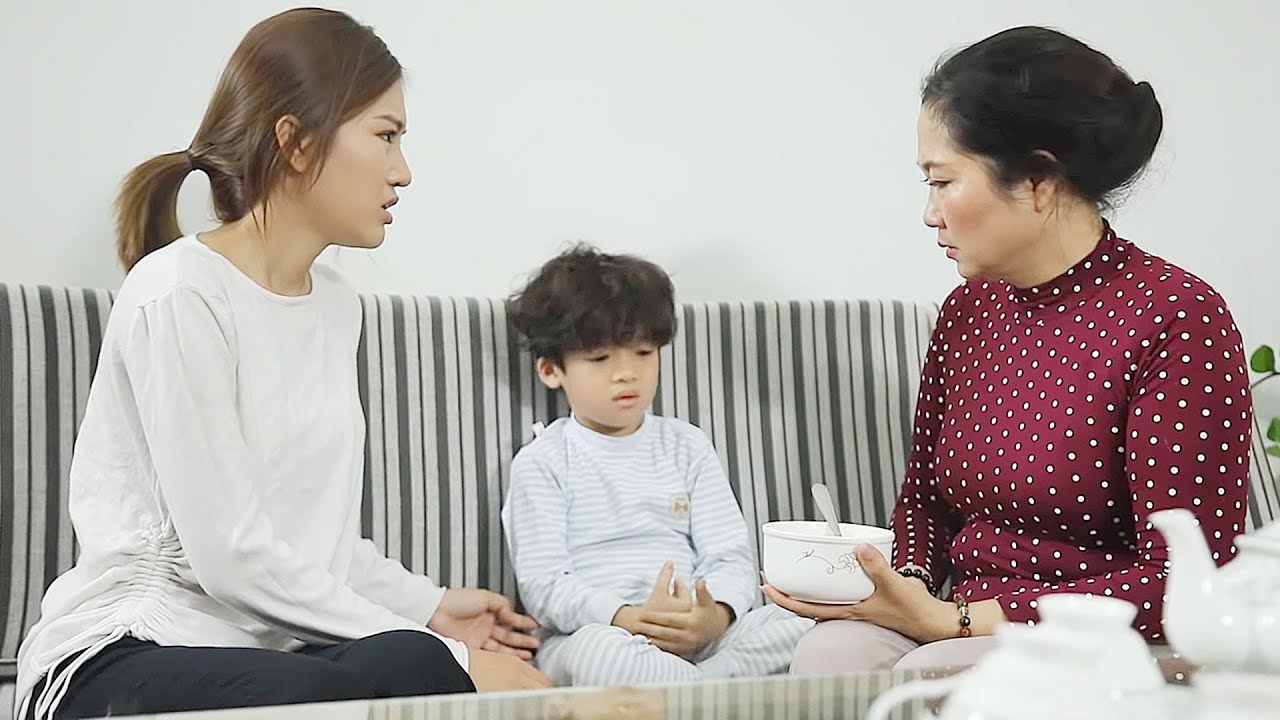 Mẹ Chồng Ch&ecirc; Con D&acirc;u Kh&ocirc;ng Biết Chăm Con V&agrave; C&aacute;i Kết | B&agrave;i Học Cuộc Sống Phần 11