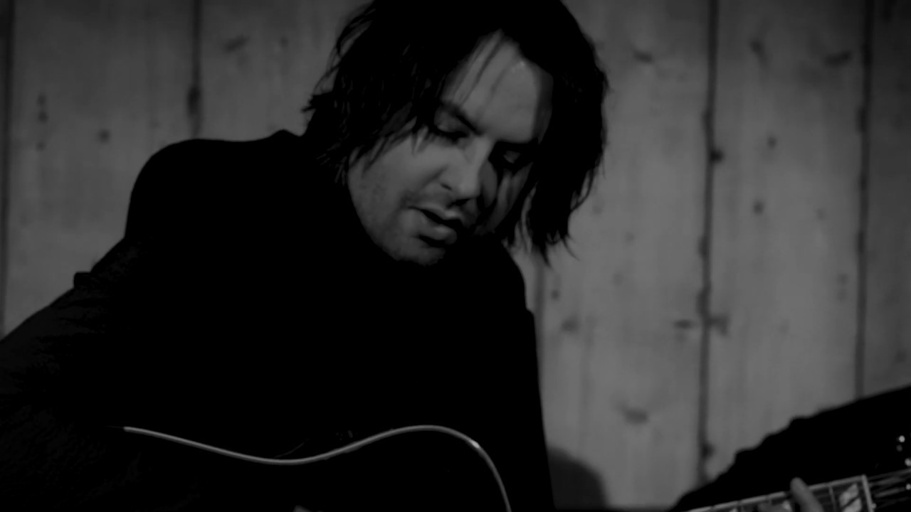 Coyle Girelli - Isabella Dances [Stripped and Unplugged]