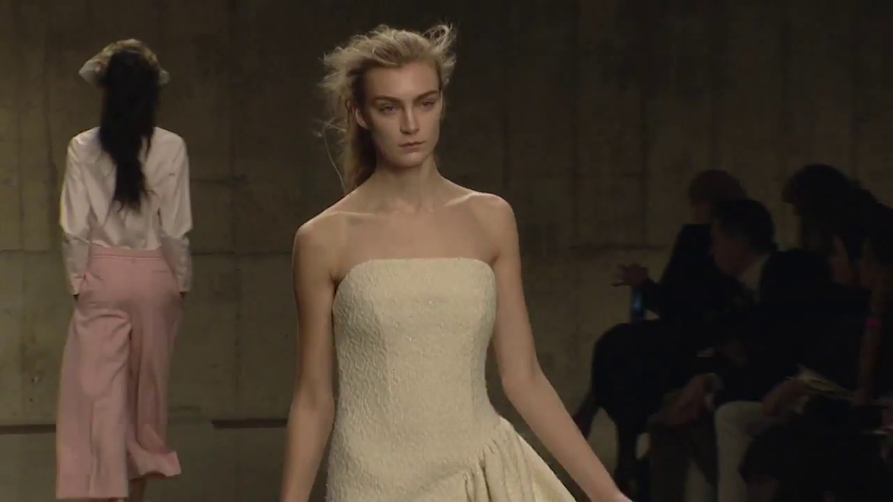 Simone Rocha | Fall Winter 2013/2014 Full Fashion Show | Exclusive