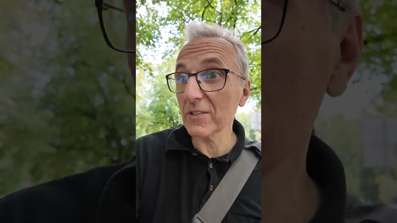 DRAMATYCZNA NIEMIECKA ZBRODNIA W WARSZAWIE. KARUZELA NA PLACU KRASIŃSKICH OKUPACJA OKIEM PODR&Oacute;ŻNIKA.