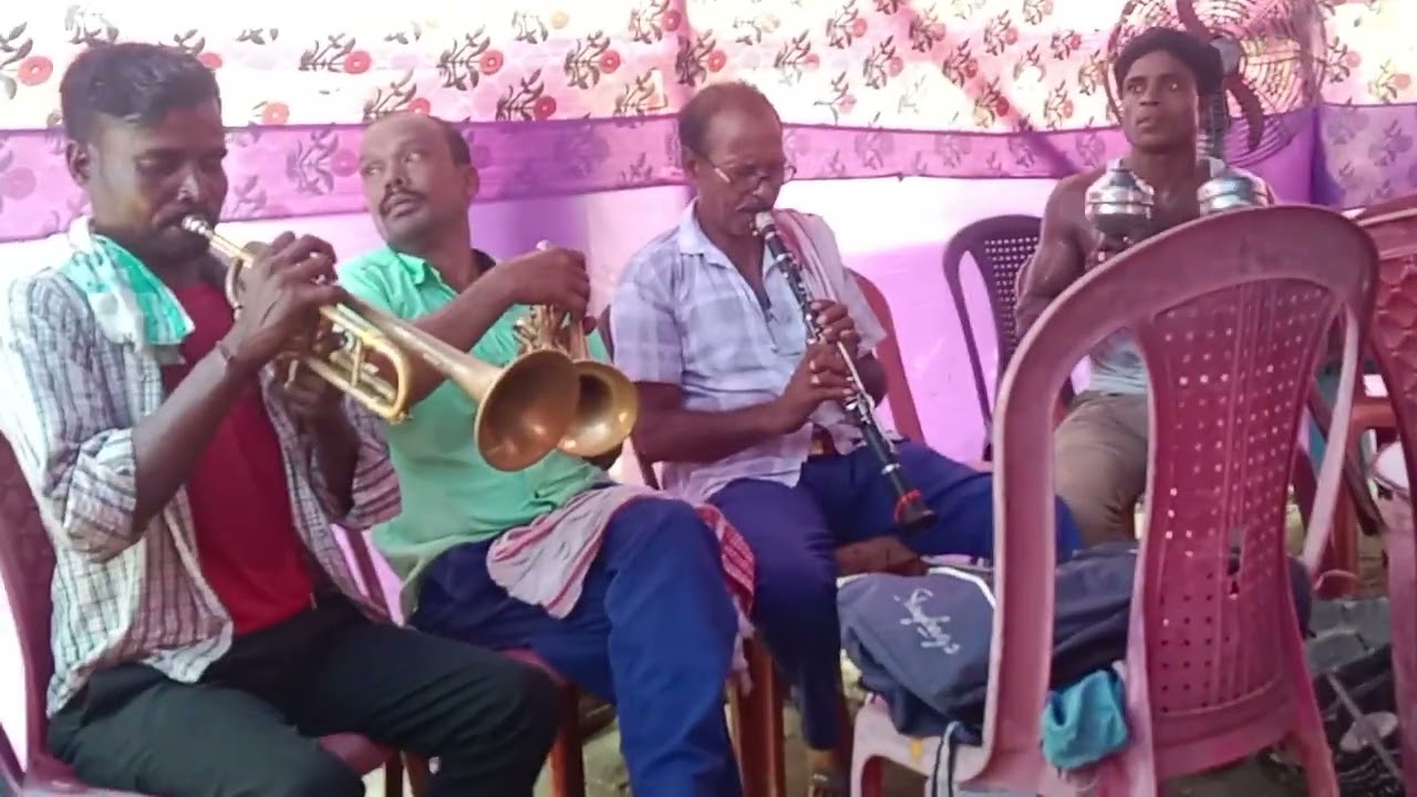 অসাধাৰণ এক টি ভিডিয় দেখুন গেৰামেৰ এই টা 