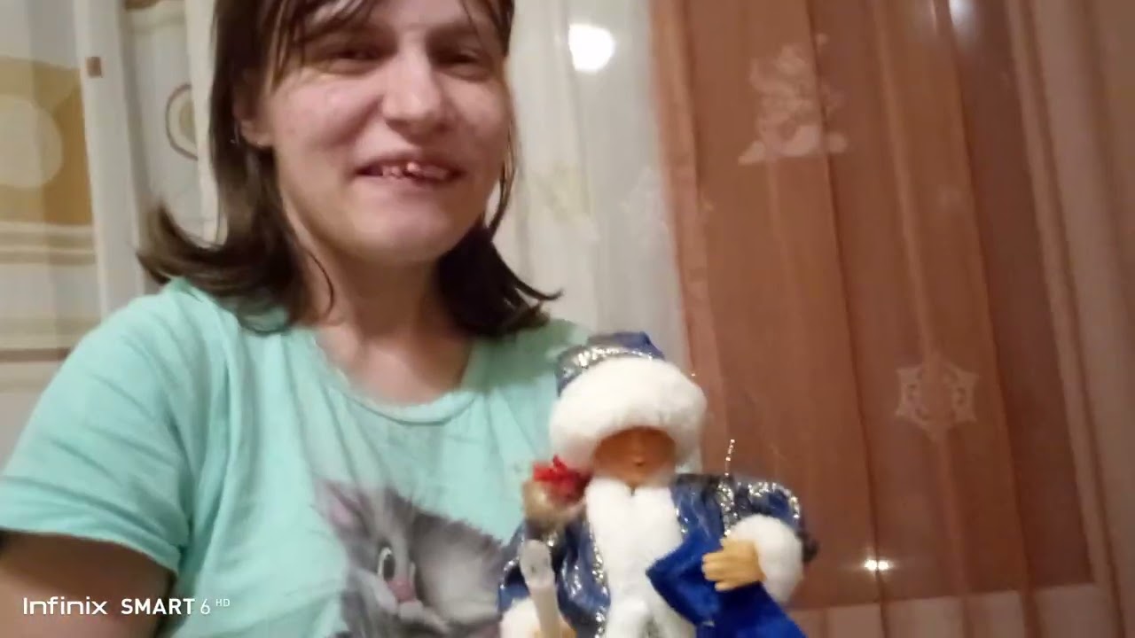Снежная королева заколдовала Настю ! Видео как по-старому.