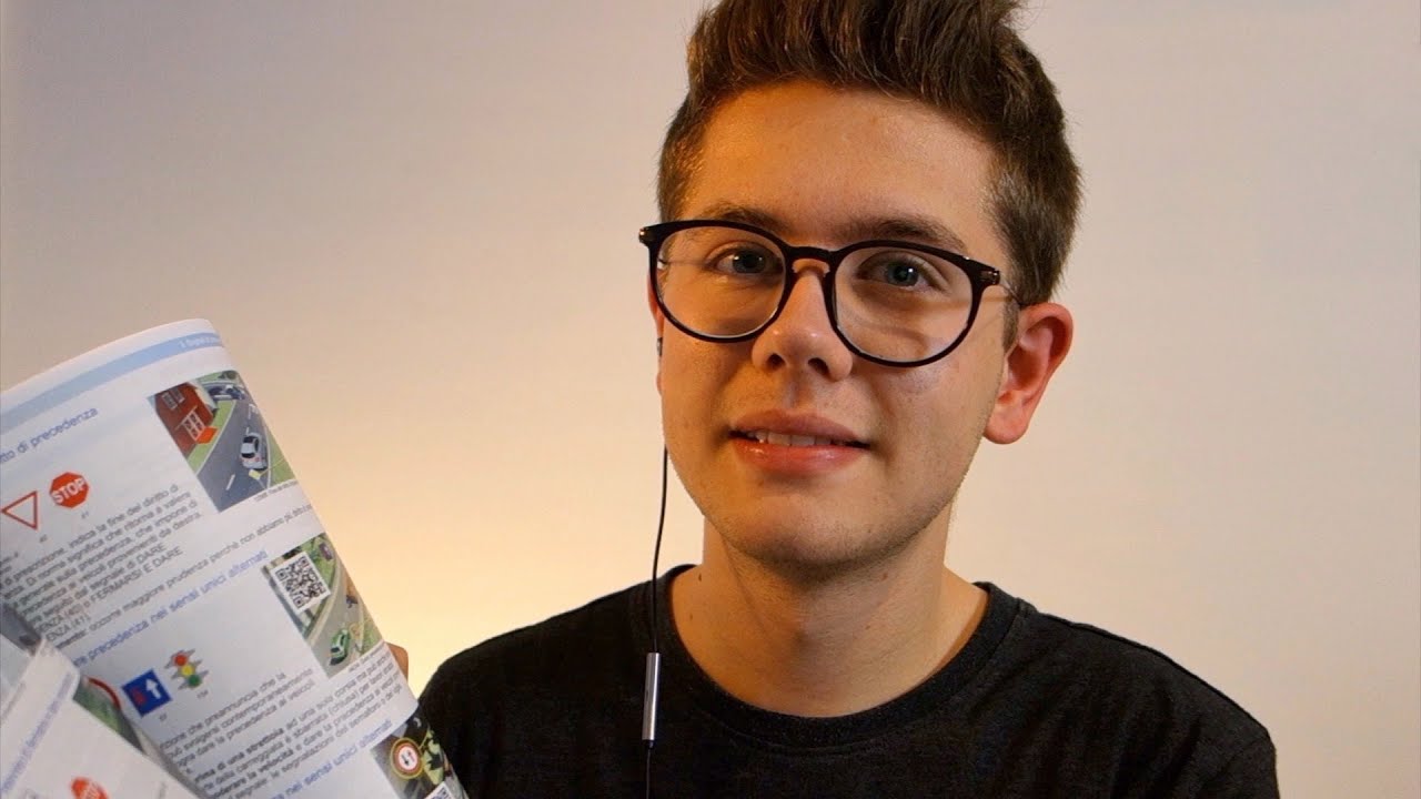 ROLEPLAY ANTIPATICO - RAGAZZO SCORTESE TI ACCOGLIE A SCUOLA GUIDA 😤 ASMR ITA