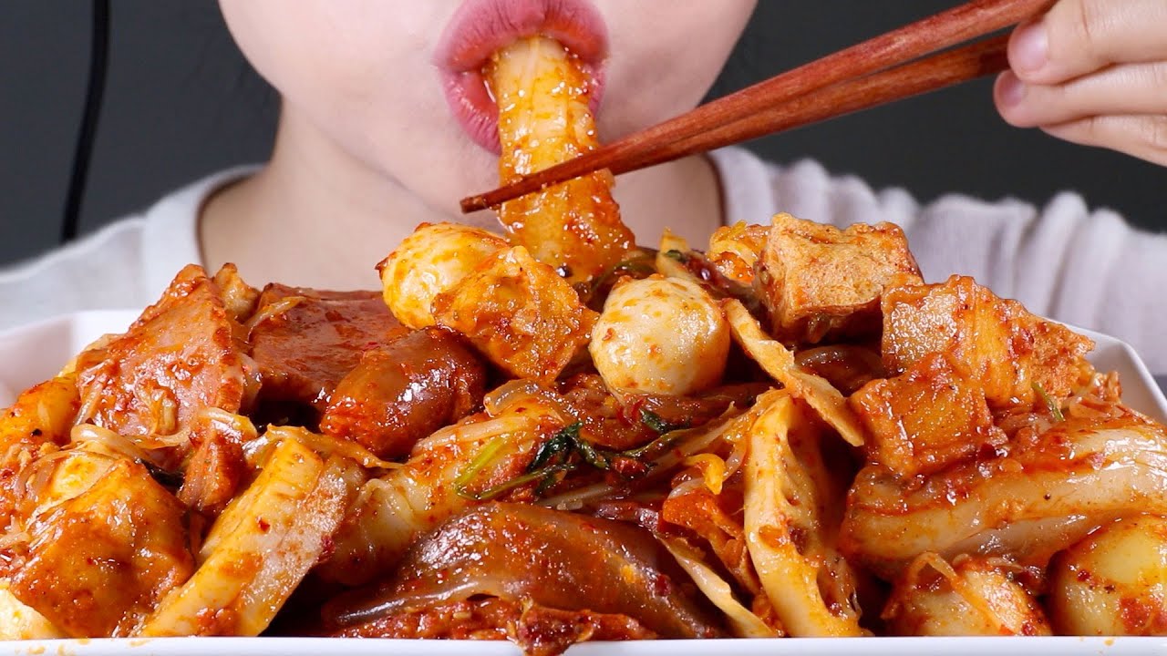 ASMR 마라샹궈 먹방 | Mala Xiang Guo | Spicy Stir-fry Hot Pot | Eating Sounds Mukbang