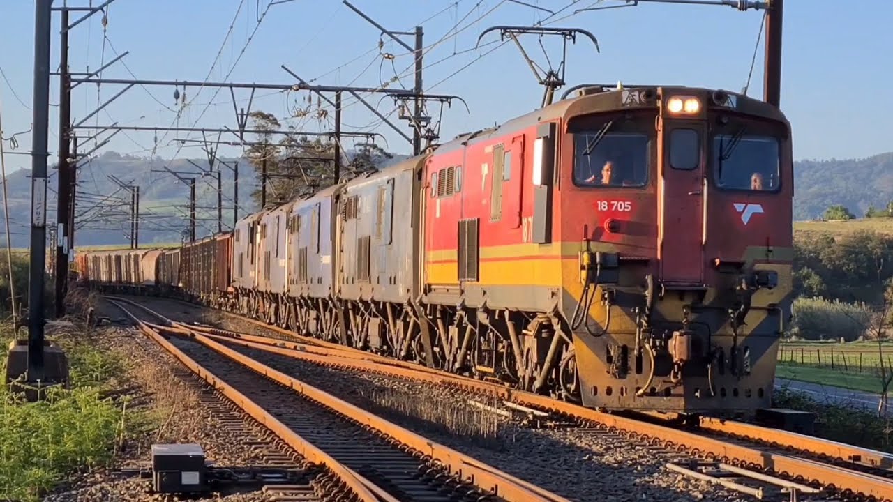 The legendary Mielie Python with its 5X18E locomotives and 65 FZL type of wagons 