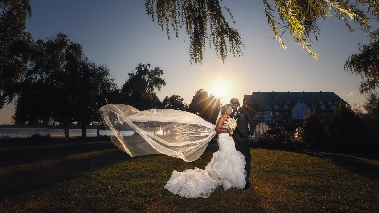 Shanna & Kevin - Château Vaudreuil, Québec Wedding