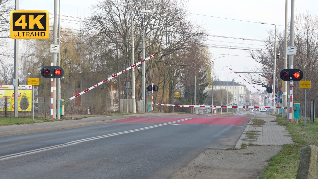 TRAIN RAILROAD CROSSING - WROCŁAW LEŚNICA #3 (PL) ★ 4K ★