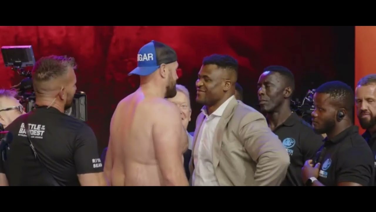 TYSON FURY_VS_FRANCIS NGANNOU_ before the match on October 28 (TheMacLife.com)