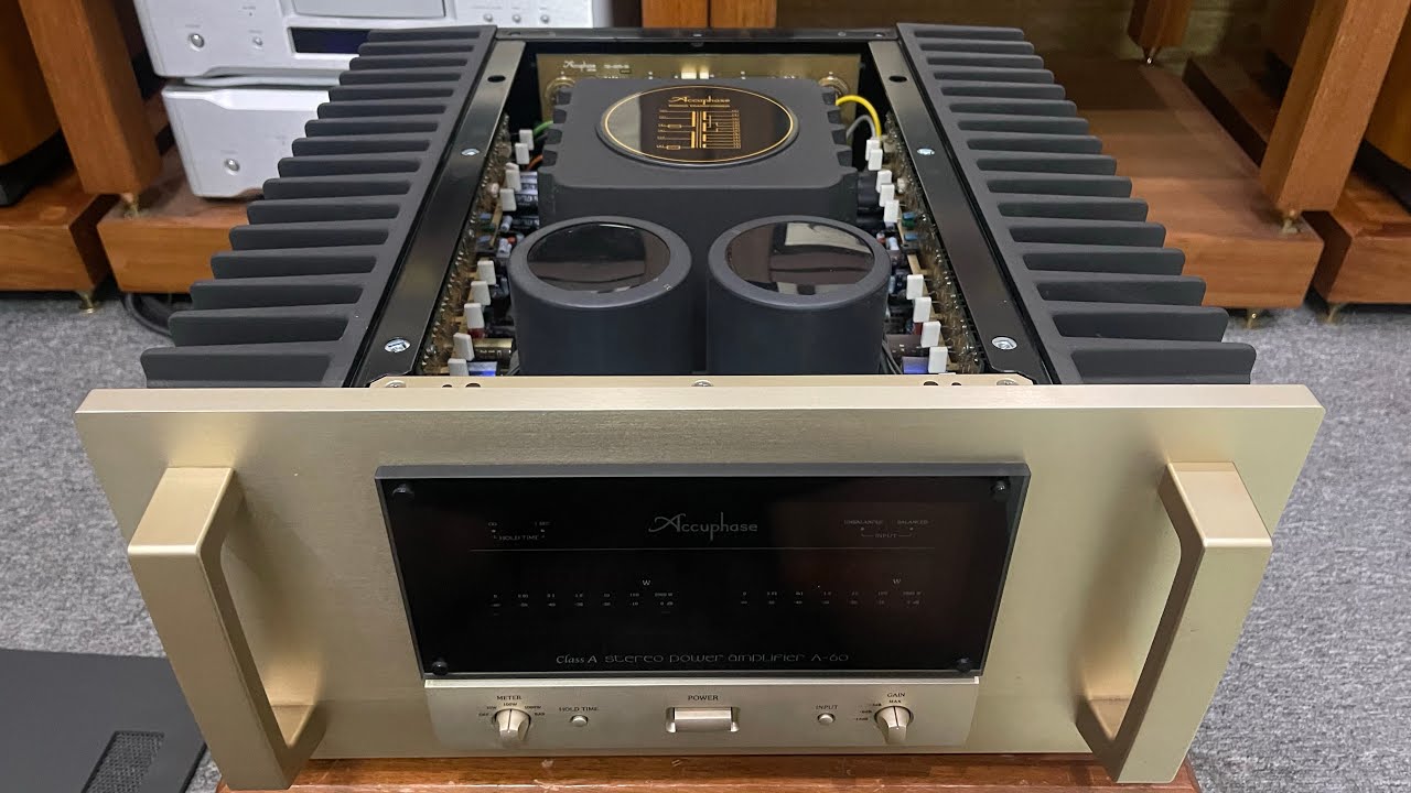 Nội thất quá gấu của Pow Class A. Không ngán loa. Accuphase A-60. 550W - chạy 40 sò.