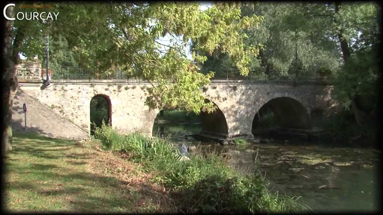 Commune de Courçay