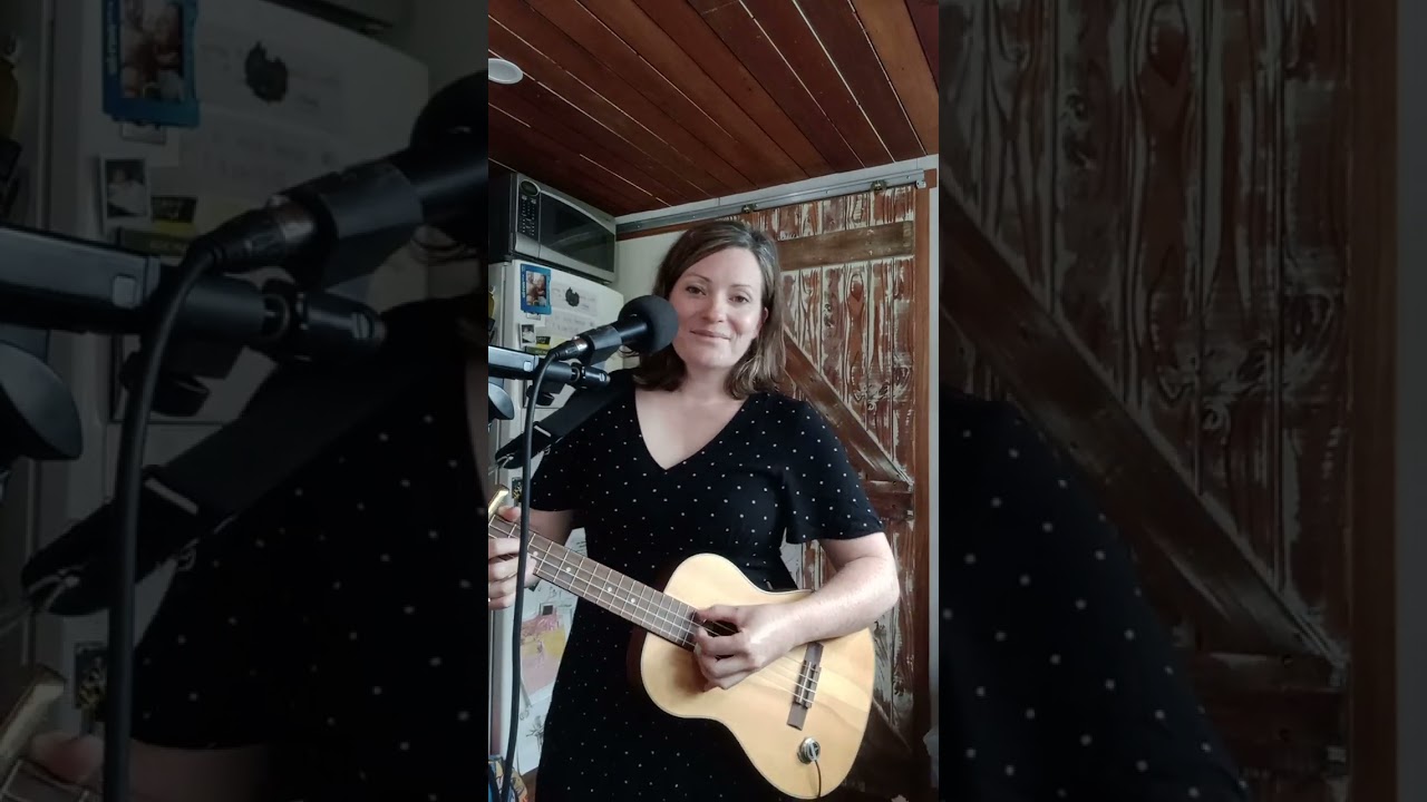 Lonely Boy (The Black Keys, Matt Corby version) - Saskia Scott *ukulele cover*