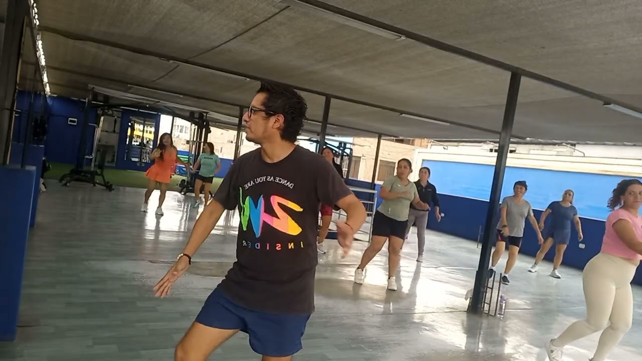 Prof. MARLON  Baile Coreografico