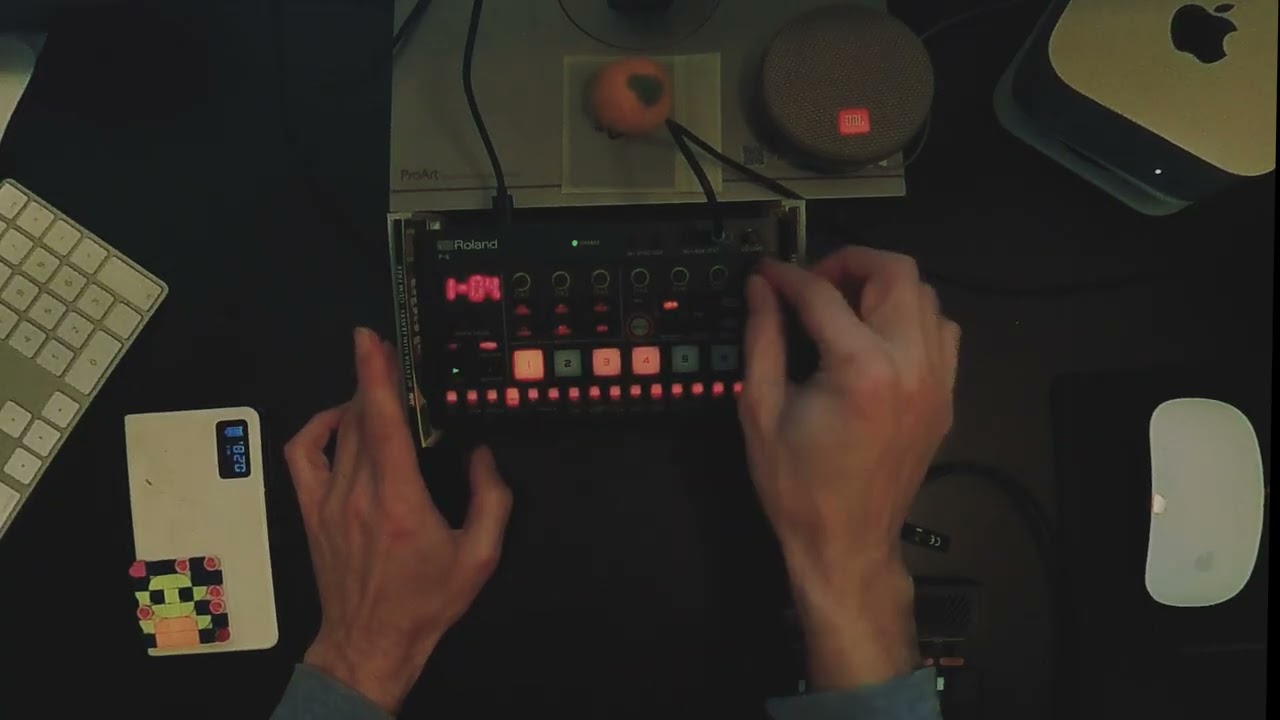 Roland P 6 Only &mdash; Live Hardware Jam by djsiksika