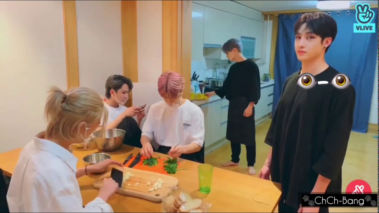 Chan robando pan [Vlive]