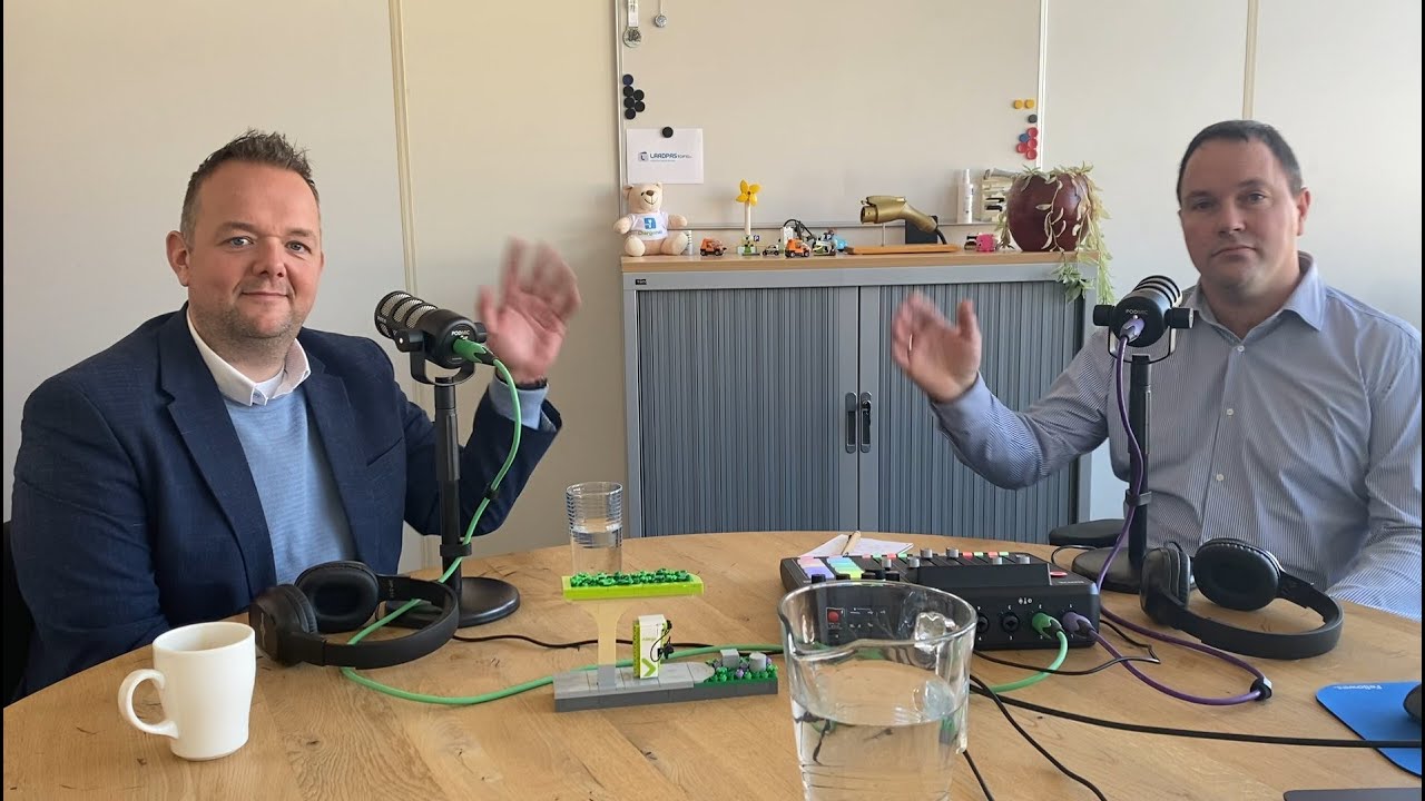 Laadpalen die moeten worden verwijderd en het N-woord met Emiel van Steenselen van Allego