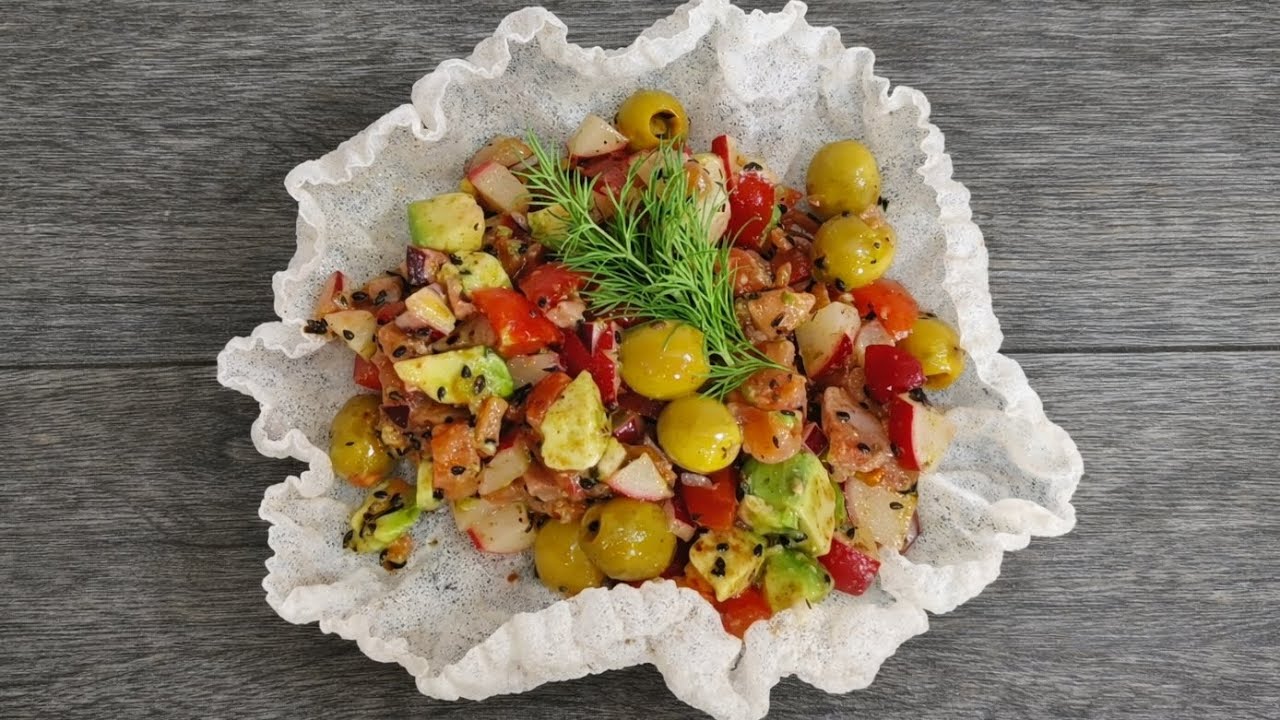 O salată sănătoasă, fresh și crocantă, cu bază de foi subțiri de orez | Ceva sănătos, dar diferit😋