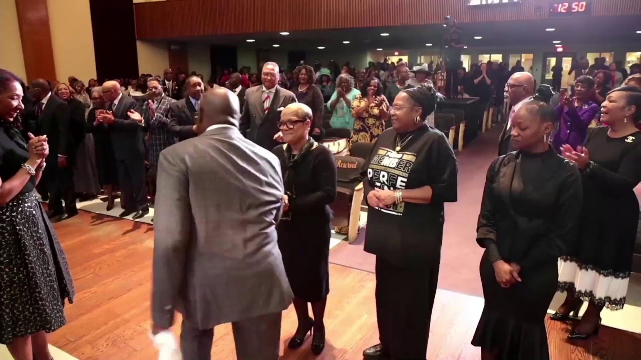 Don’t be Afraid, It’s Just the Glory – Pastor Marvin L. Winans
