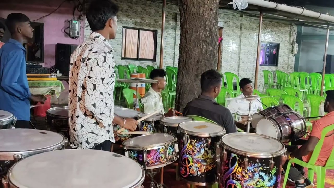 देवा। ची किरपा .    नयना banjo palyer 🎹🥁