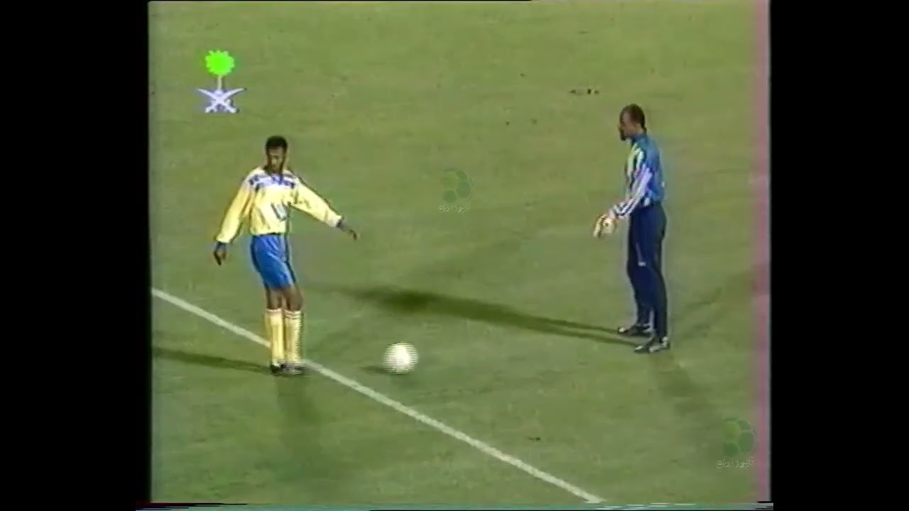 الاهلي(١-١) النصر عام ١٤١٢هـ سجل خالد مسعد هدف دبل كيك من اجمل اهداف الموسم ، وسلمت رقبته من الكسر