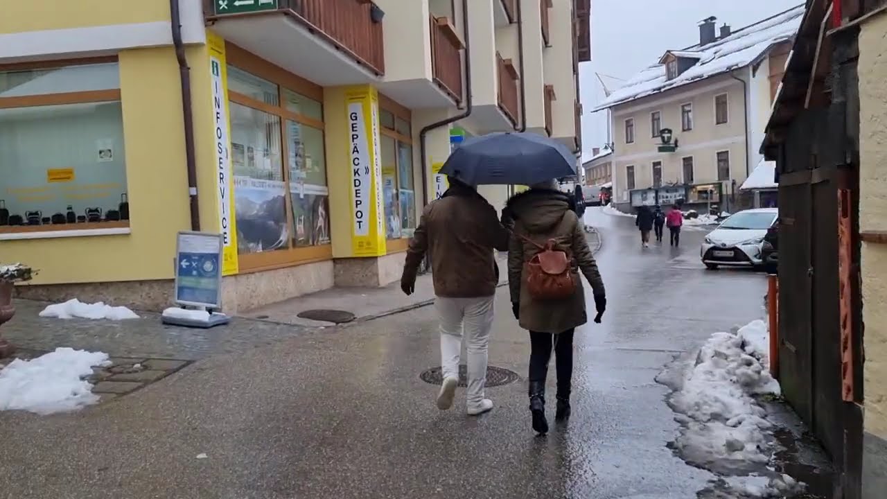 Hallstatt, Austria - A stroll through the streets of magical Hallstatt in winter