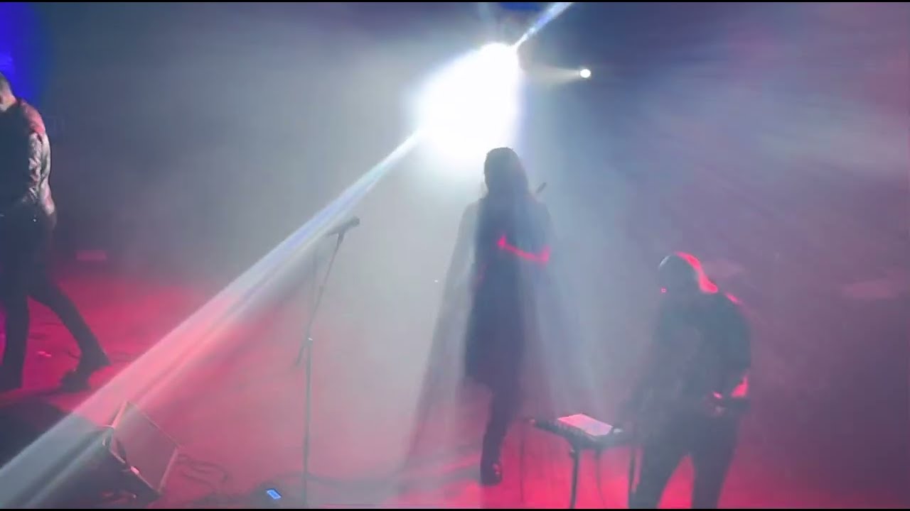 undertheskin - COLD - LIVE Magicka Noc Trubaduru - 22/10/2022