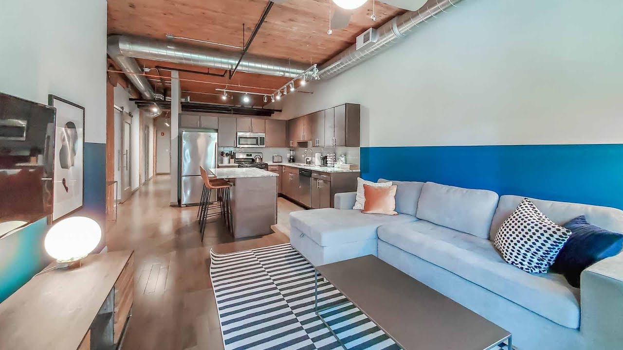 A furnished Streeterville 2-bedroom, 2-bath #3105 at The Lofts at River East