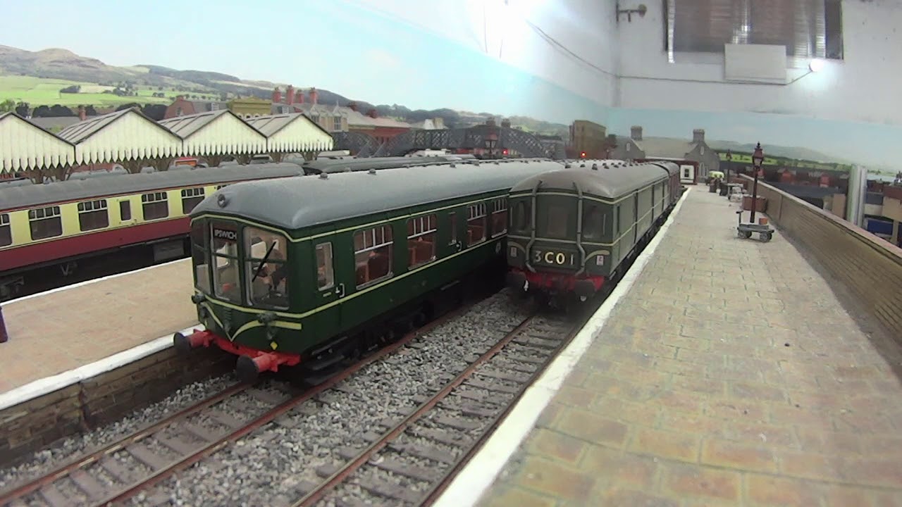 Heljan 128 Parcels Unit with Youchoos sound