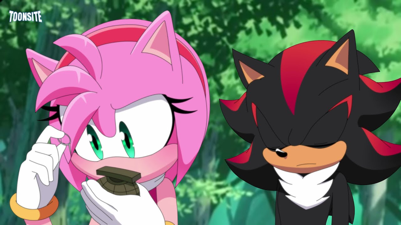 Shadow teaches amy how to use grenades