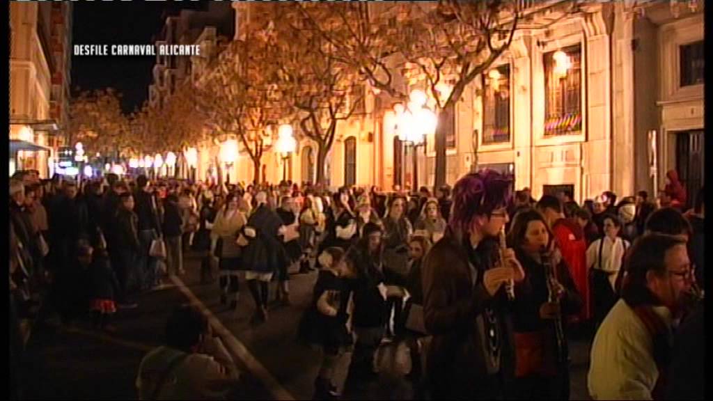 Desfile de Carnaval Alicante 2015 Carros de Foc y Can Can