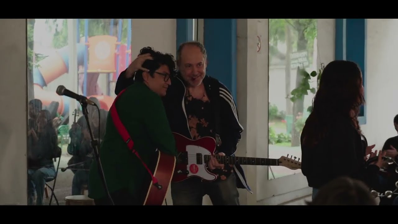Estás Dormida Ft. Alejandro Marcovich
