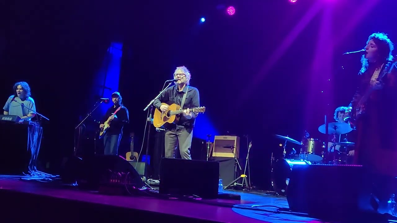 Jeff Tweedy - Out in the dark & Cry baby cry - @Paral·lel62 - Barcelona 12 Feb 2026