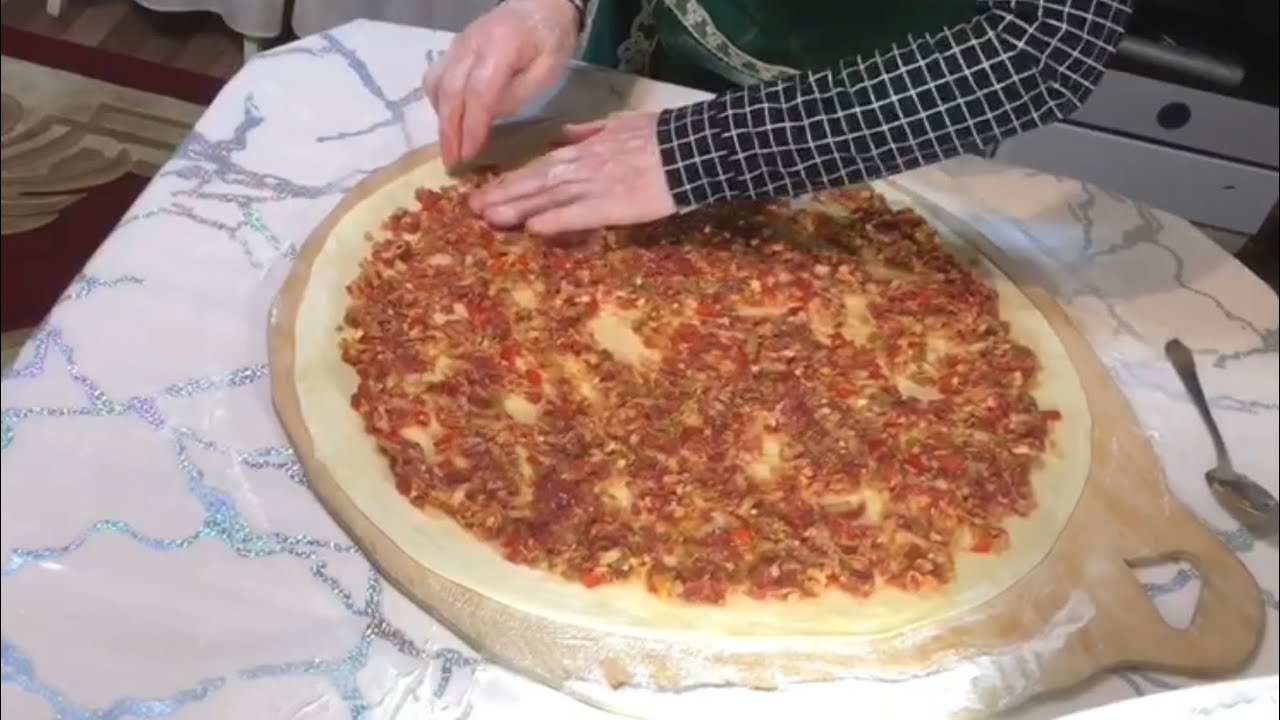 Узбекский ханум - рулет с мясом и греческий салат👍👍👍👍