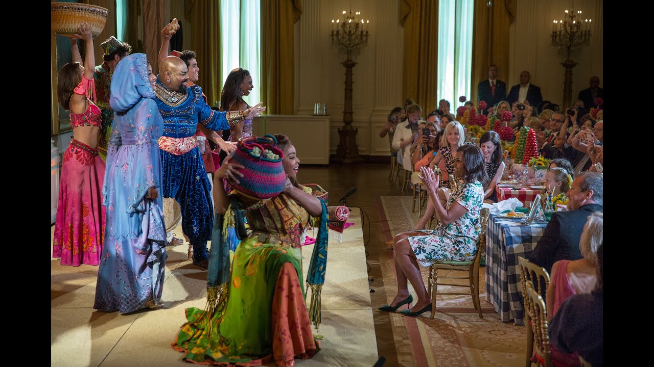 Aladdin Performance at the Kids’ “State Dinner”